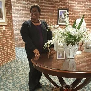 Meet your Posher, Sylvia