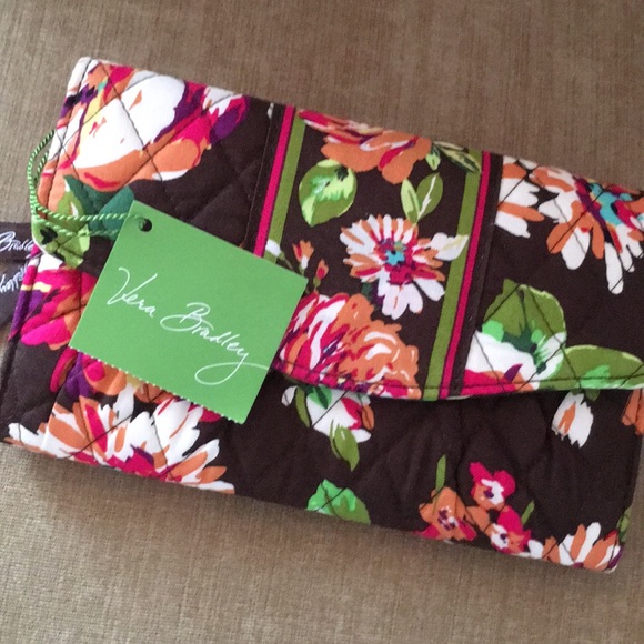 Vera Bradley Handbags - 👜SALE💕VERA BRADLEY WALLET💕👜