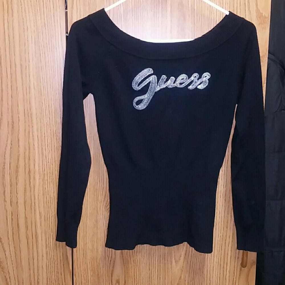GUESS sweater