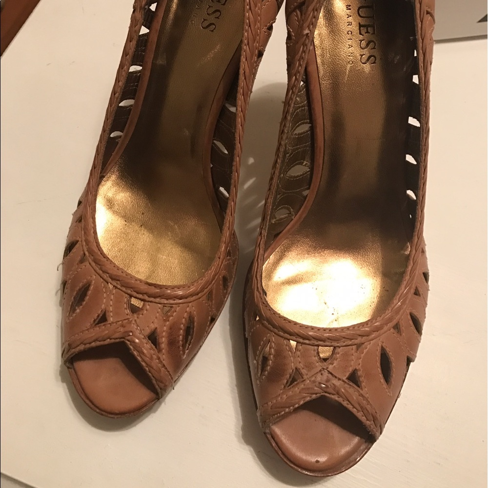 Guess stilettos tan size 8