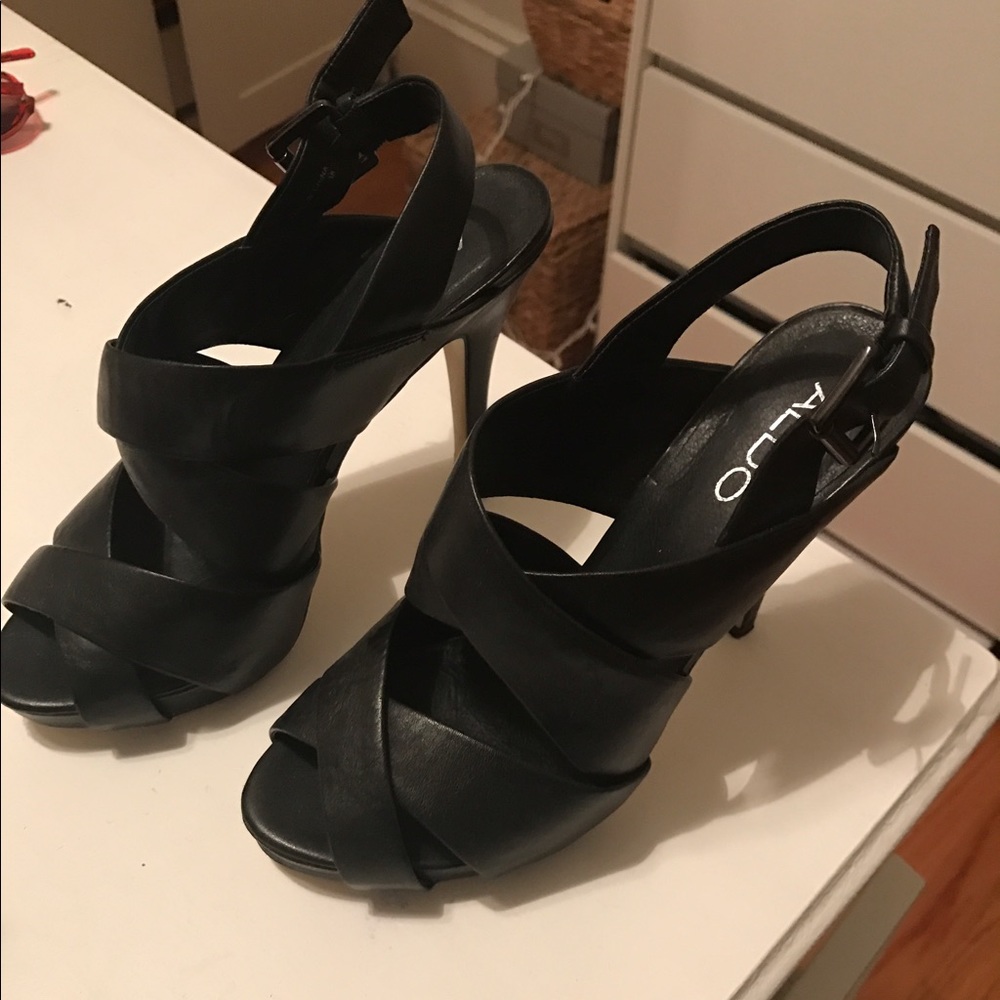 Black Aldo strappy sling back heels, size 8
