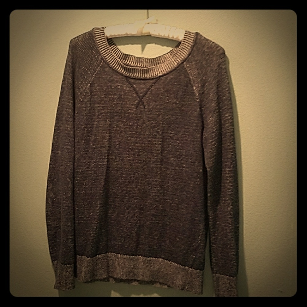 Gap sweater