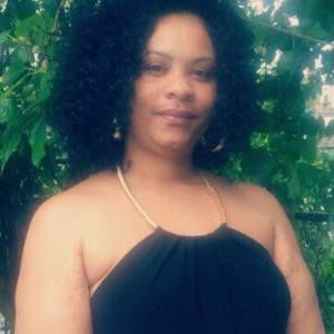 Meet your Posher, Felisha