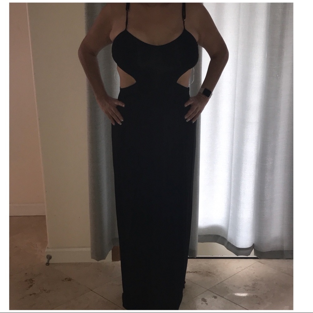 NWOT dress. Beautiful tube-top style top w/straps