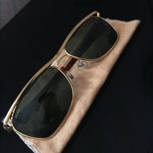 Gold RAY-BANS
