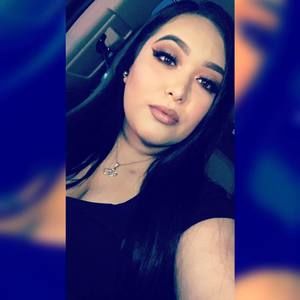 Meet your Posher, Elissa