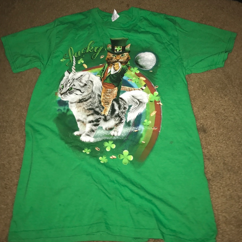 Green t- shirt