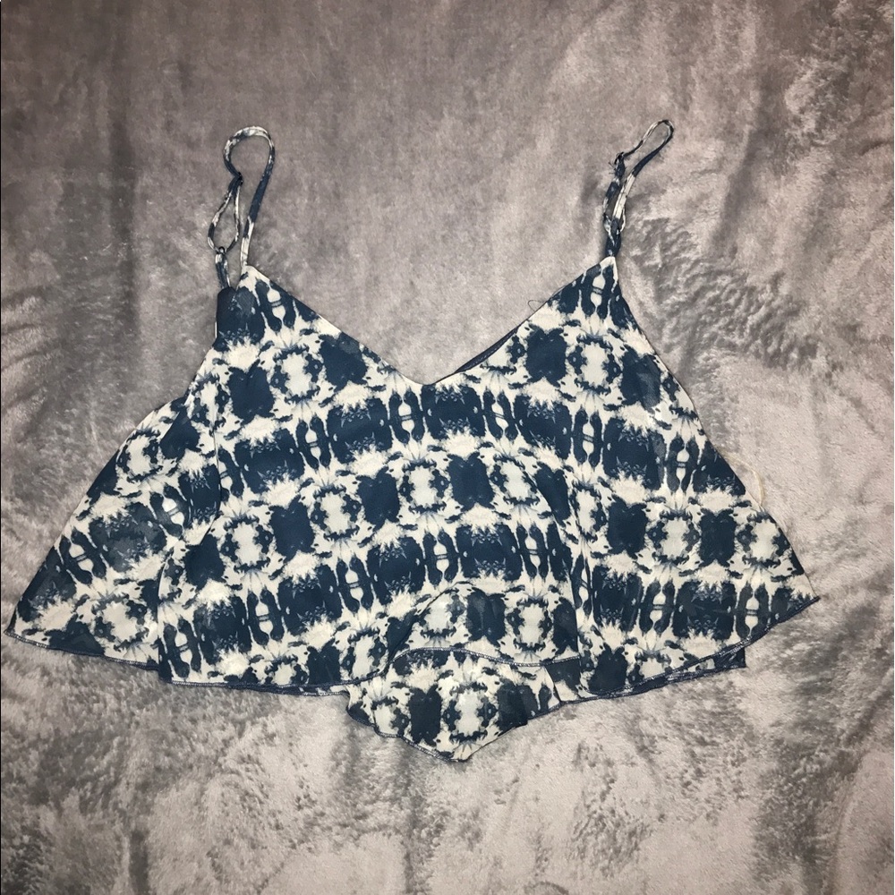 Patterned Crop Top 🦋