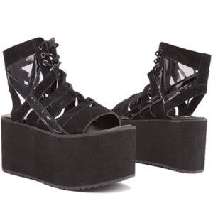 YRU MEDUSA Platform Sandals! Sz 11