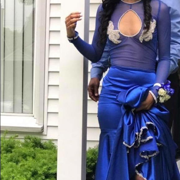 Beautiful Prom Dreas😍 - Picture 2 of 2