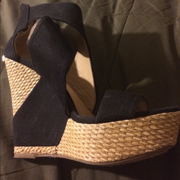 JustFab high heels in the color of black - Picture 2 of 3