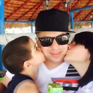 Meet your Posher, Claudia