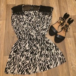 Adorable Black and Cream Top