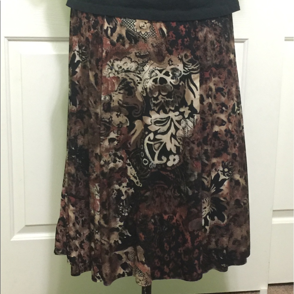 Chico's Travelers Skirt.