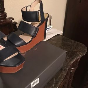 Vince Camuto Peacoat/Summers Brown wedge sandle