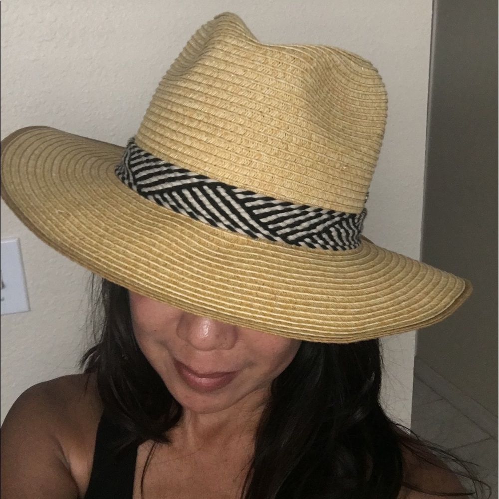 Roxy straw hat