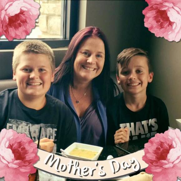 Meet your Posher, Holly - Picture 1 of 1