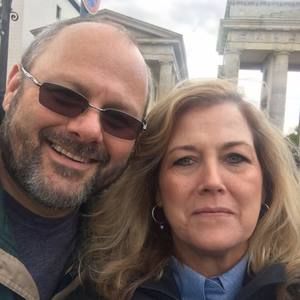 Meet your Posher, Lorie