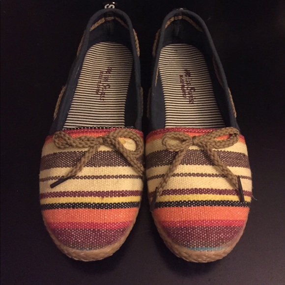 Casual Flats - Picture 2 of 4