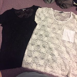 Bundle of 2 lace tops with solid cotton pocket