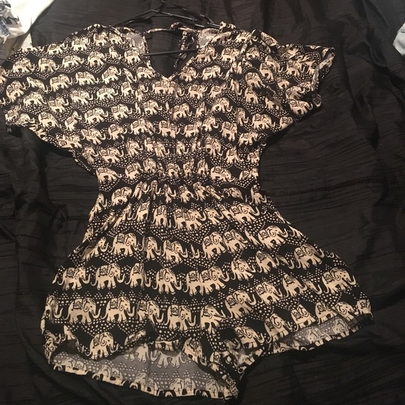Romper - Picture 1 of 2