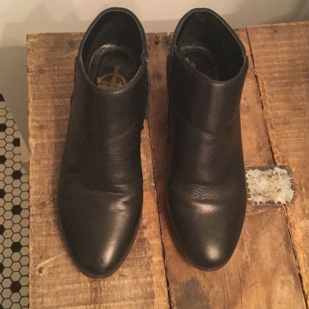 Low rise black leather everyday booties