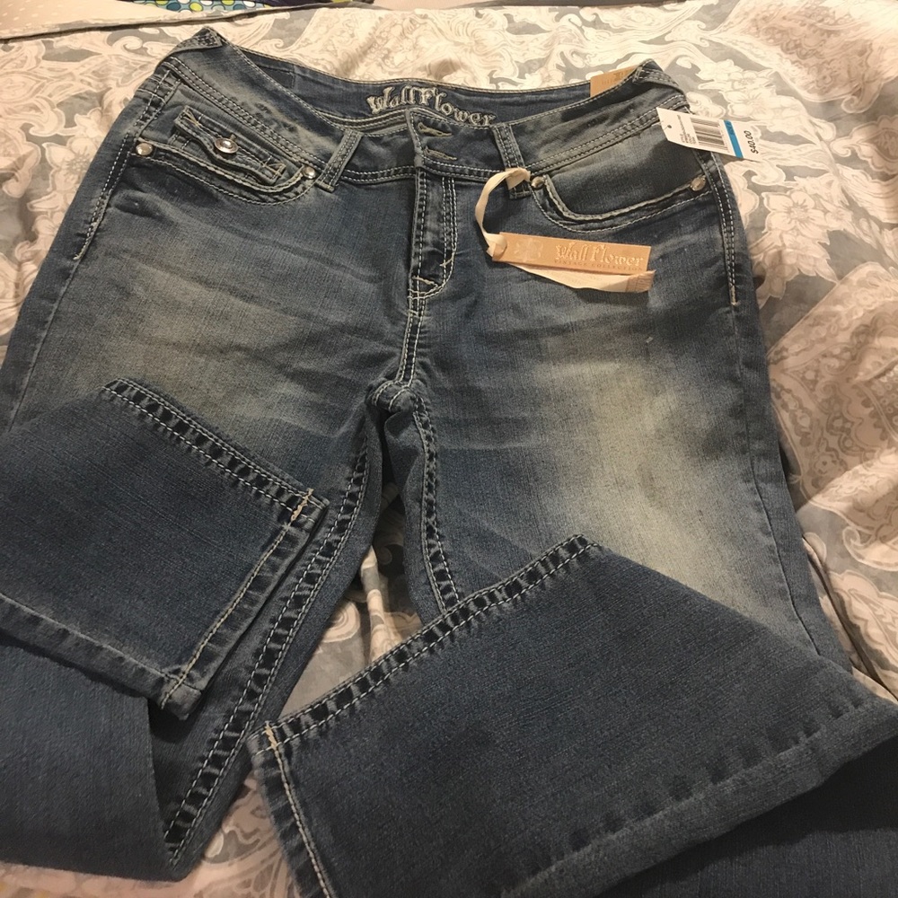 Wall Flower Jeans Size 9 NWT