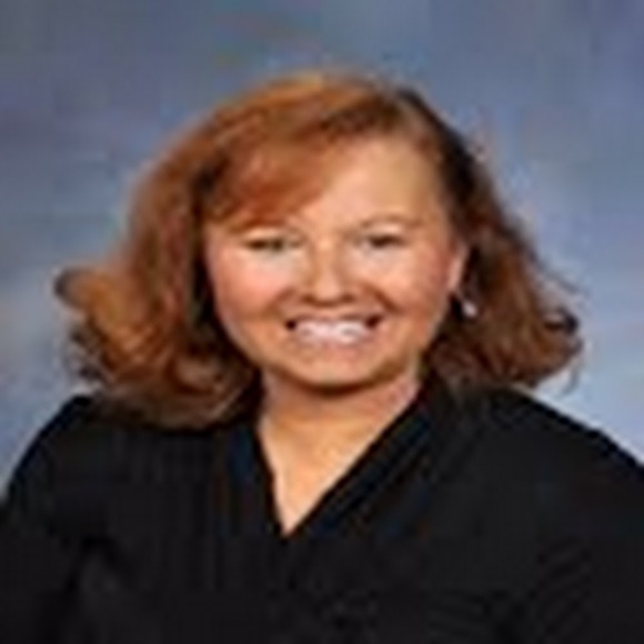 Meet your Posher, Pam - Picture 1 of 1