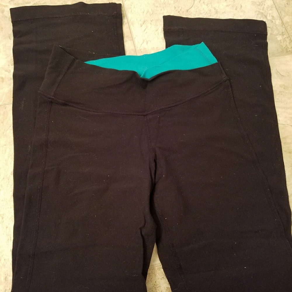 Lululemon yoga pants