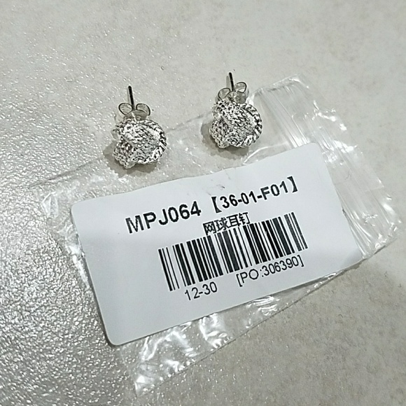 Earrings - NWT - Picture 2 of 7