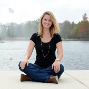 Meet your Posher, Monique