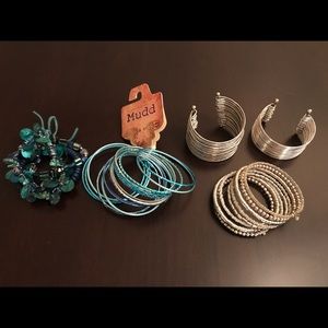 Women's bracelets EUC