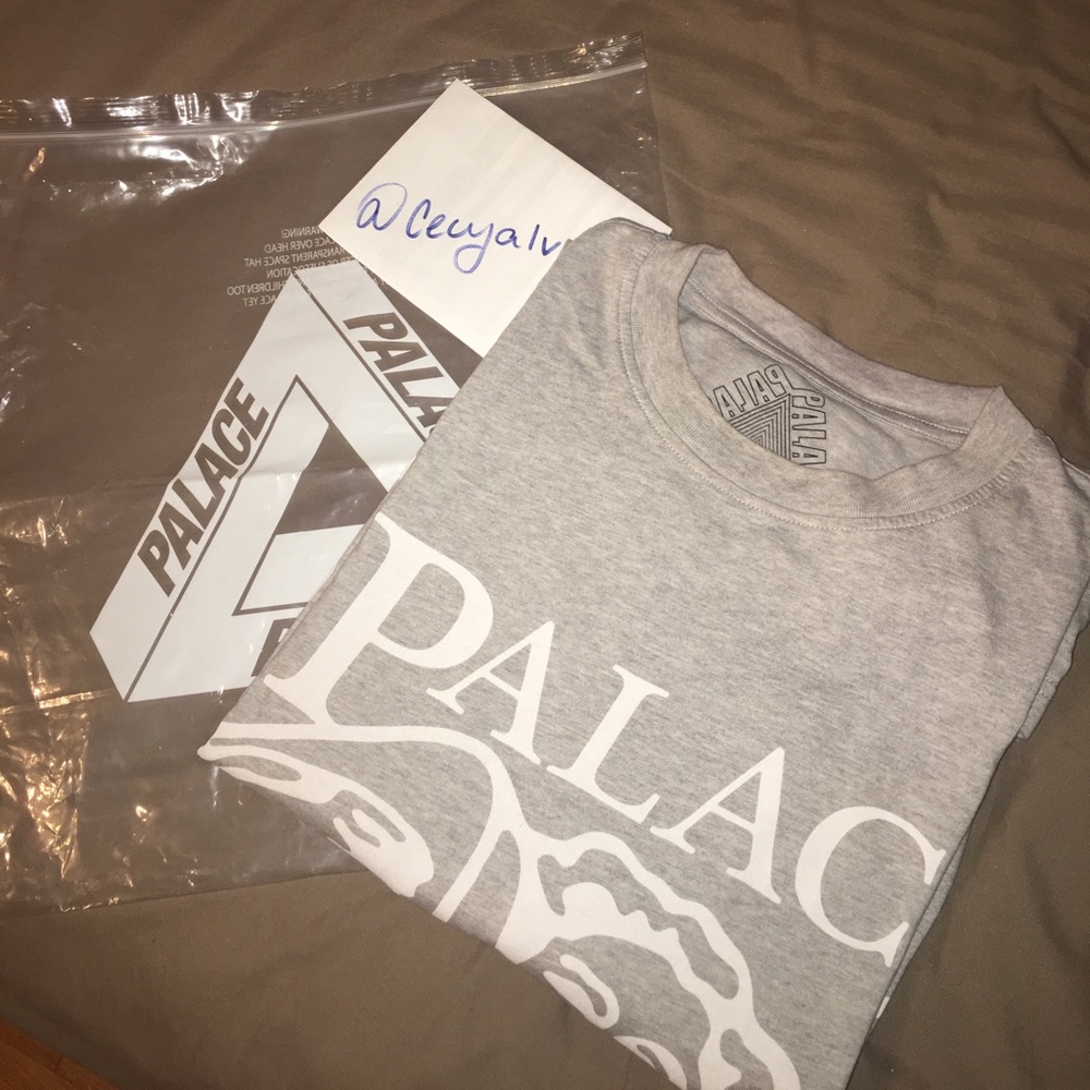 🛑SOLD🛑Palace Jeans tee - Picture 1 of 4