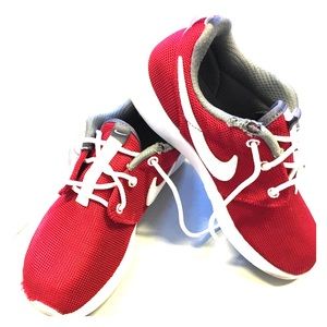 Nike boys Roshe.