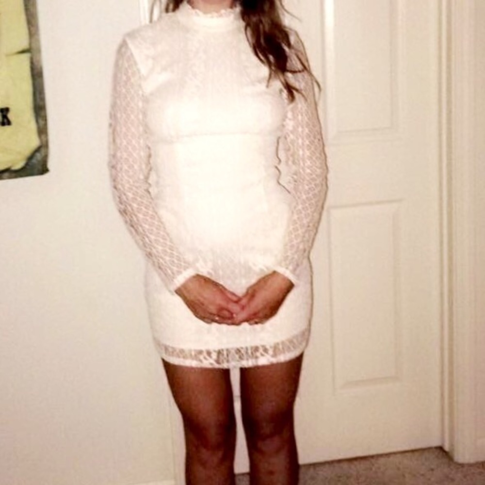 🌸White Lace Mini Dress