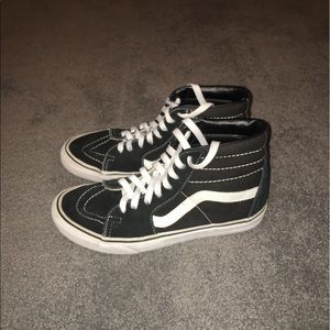 Classic black sk8 hi vans