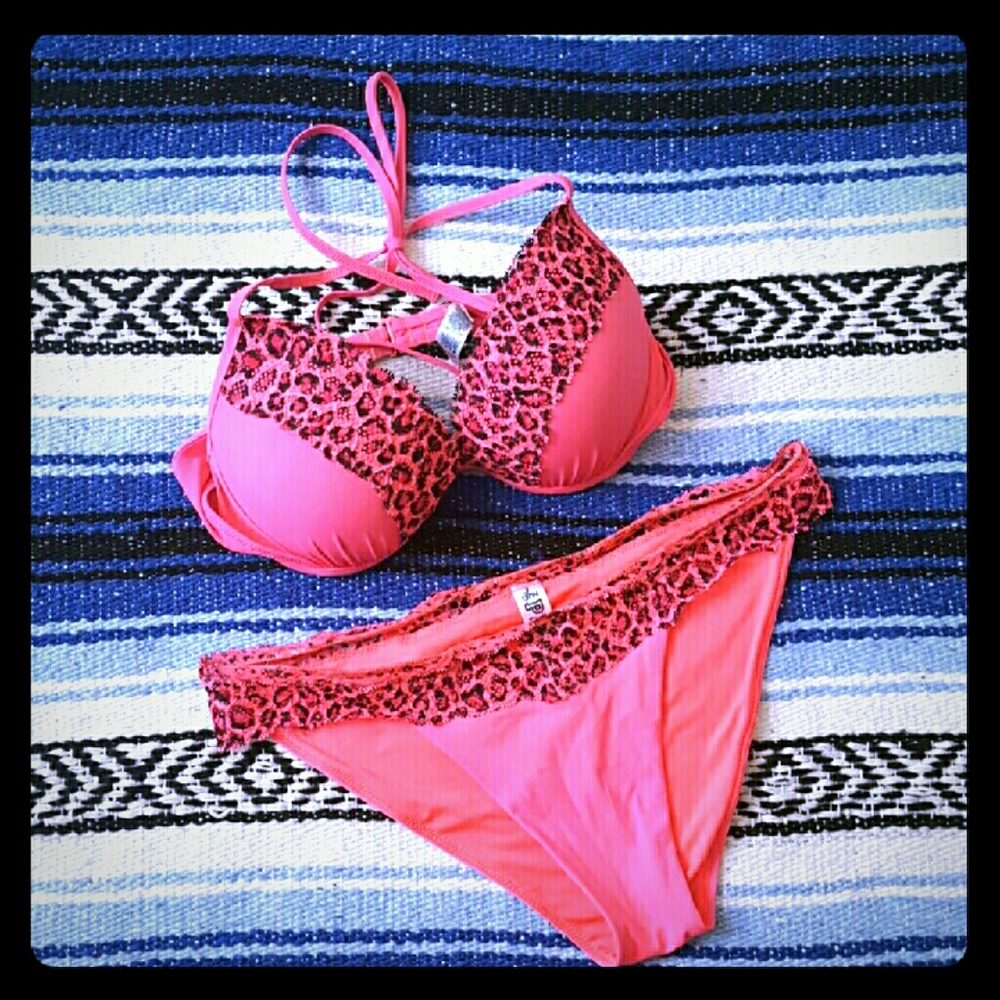 Victoria's Secret Push-Up Small Cheetah Bikini