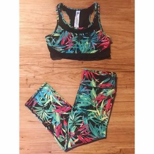 ➼ Fabletics Fitness Set