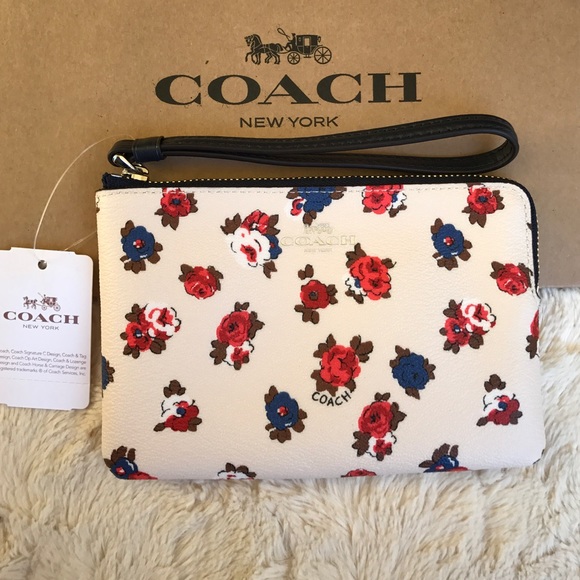 SOLD 💢 Coach Floral Wristlet - Picture 2 of 4