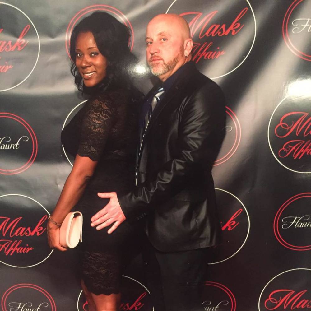 Meet your Posher, Tekelia