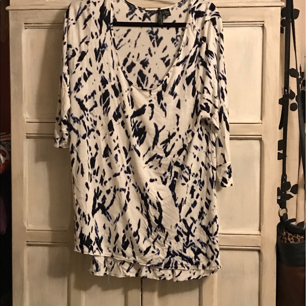 Cynthia Rowley 3/4 sleeve blouse. 👚