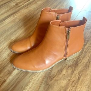 Chaps Sabra Brown Women's Zipper Ankle Boots