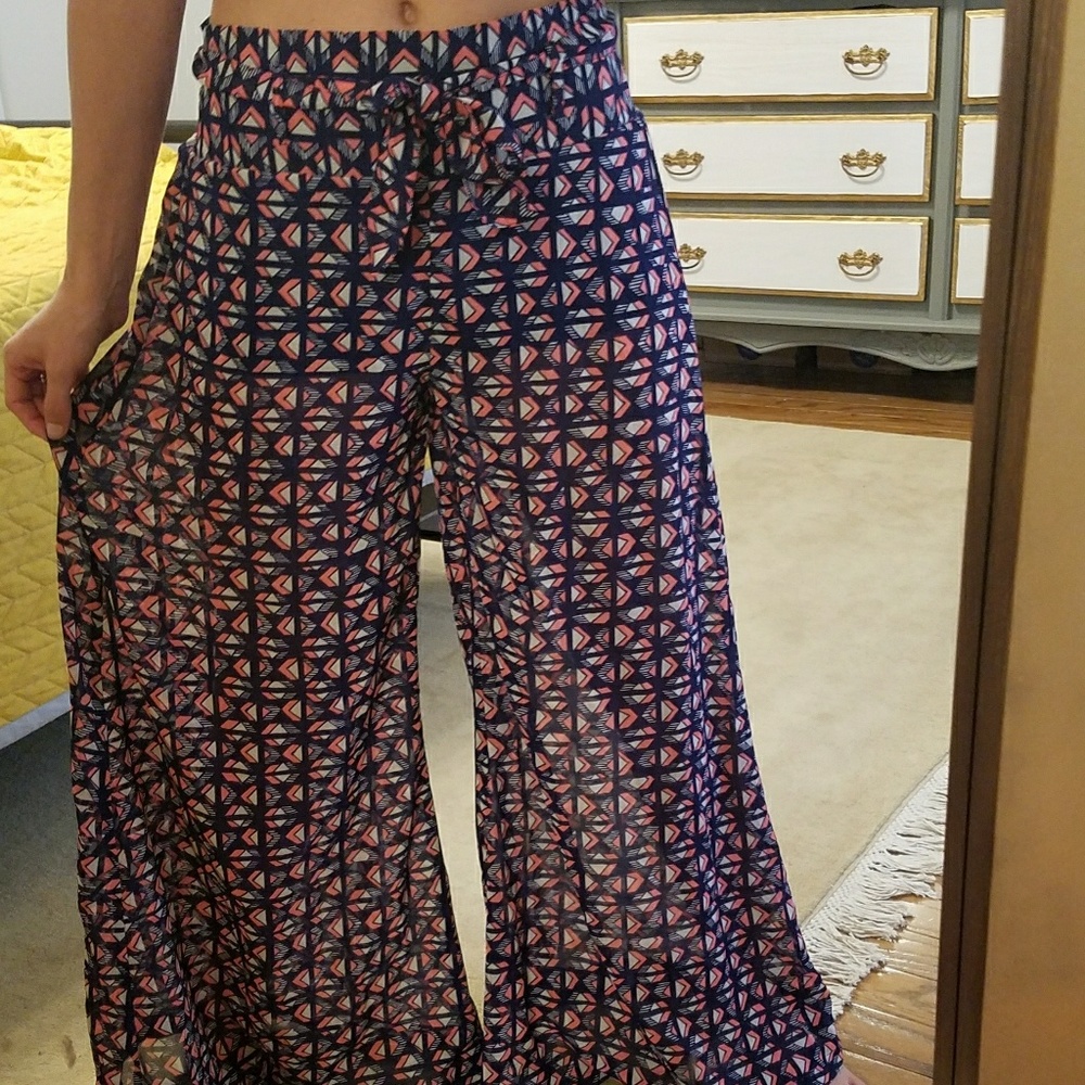 Geometric print wide leg pants
