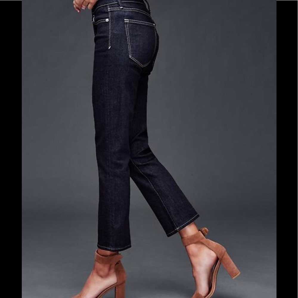Gap 1969 Authentic Crop Kick