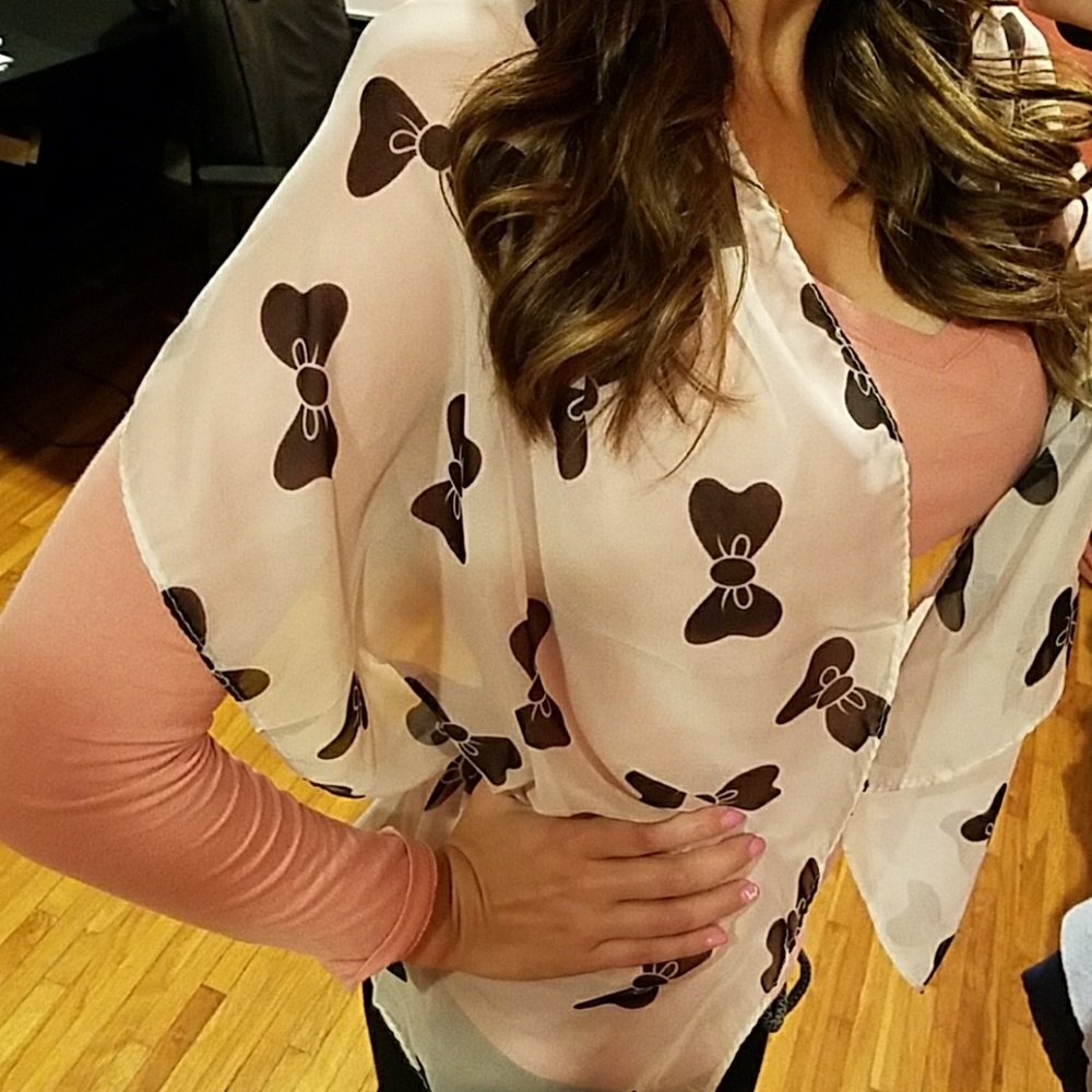 Bowtie scarf / shawl