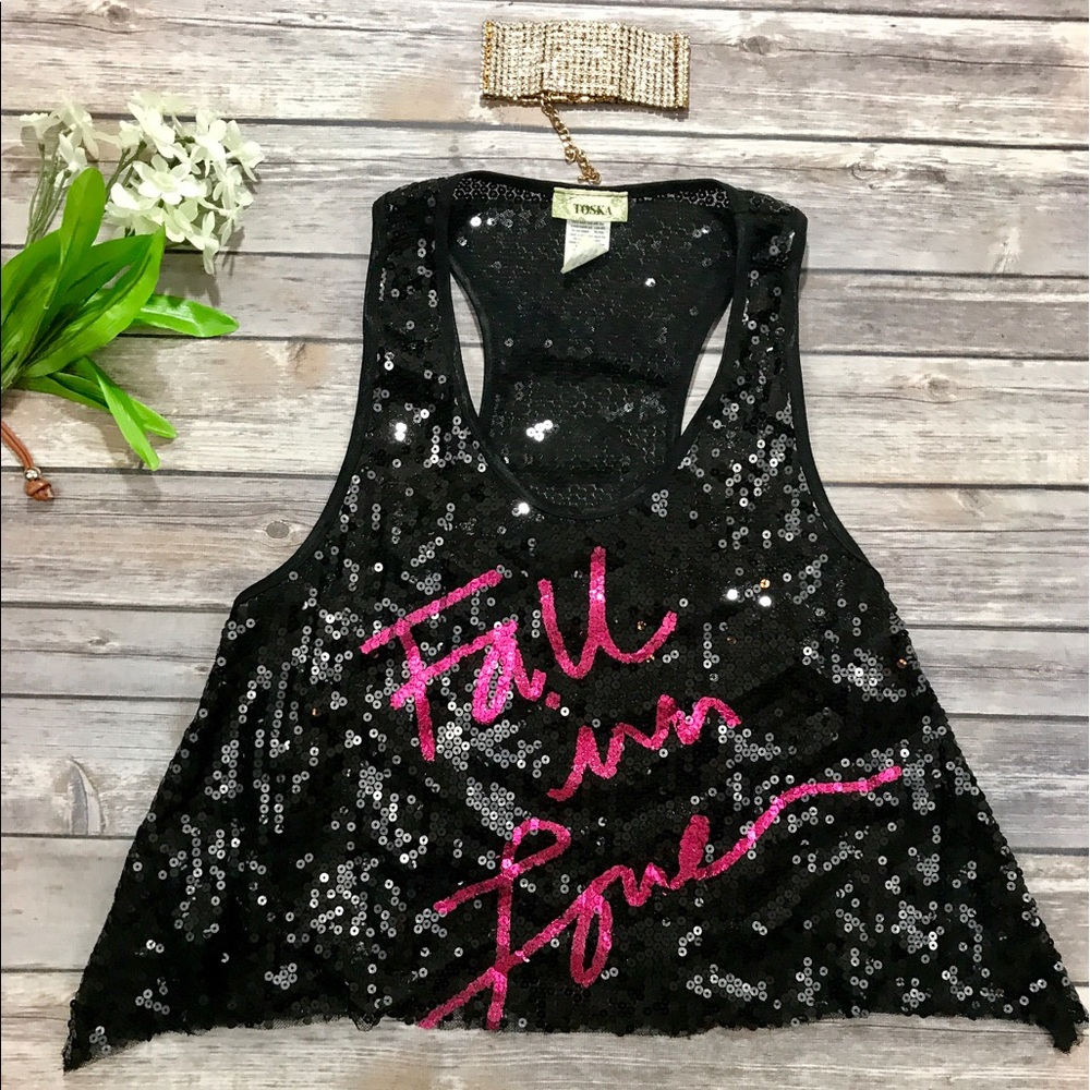 Black & pink FALL IN LOVE sequence top