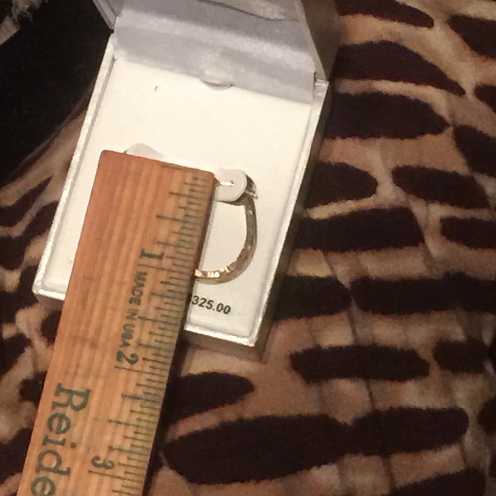 NWT 10K gold earrings - Picture 3 of 7