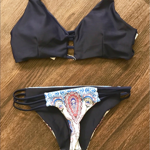 Last 1! ๐HP 5/30๐ Blue Strappy Halter Bikini - Picture 2 of 7