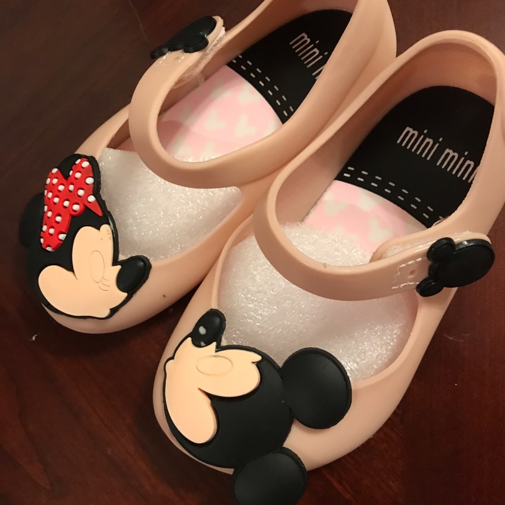 🆕 Minnie & Mickey ᴋɪssʏ Shoes