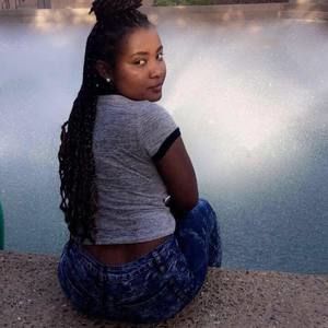 Meet your Posher, Sara